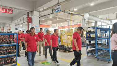 攜手并進，共繪未來——熱烈歡迎中山市江西商會企業(yè)家代表團蒞臨我司參觀交流